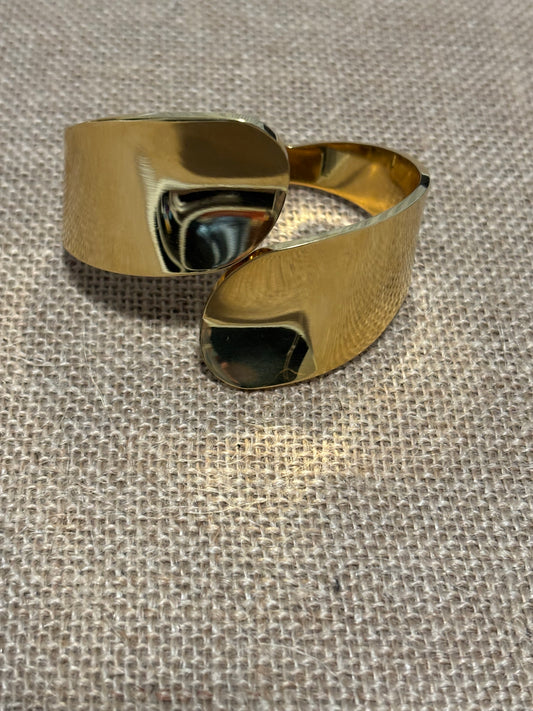 Medallion Bracelet